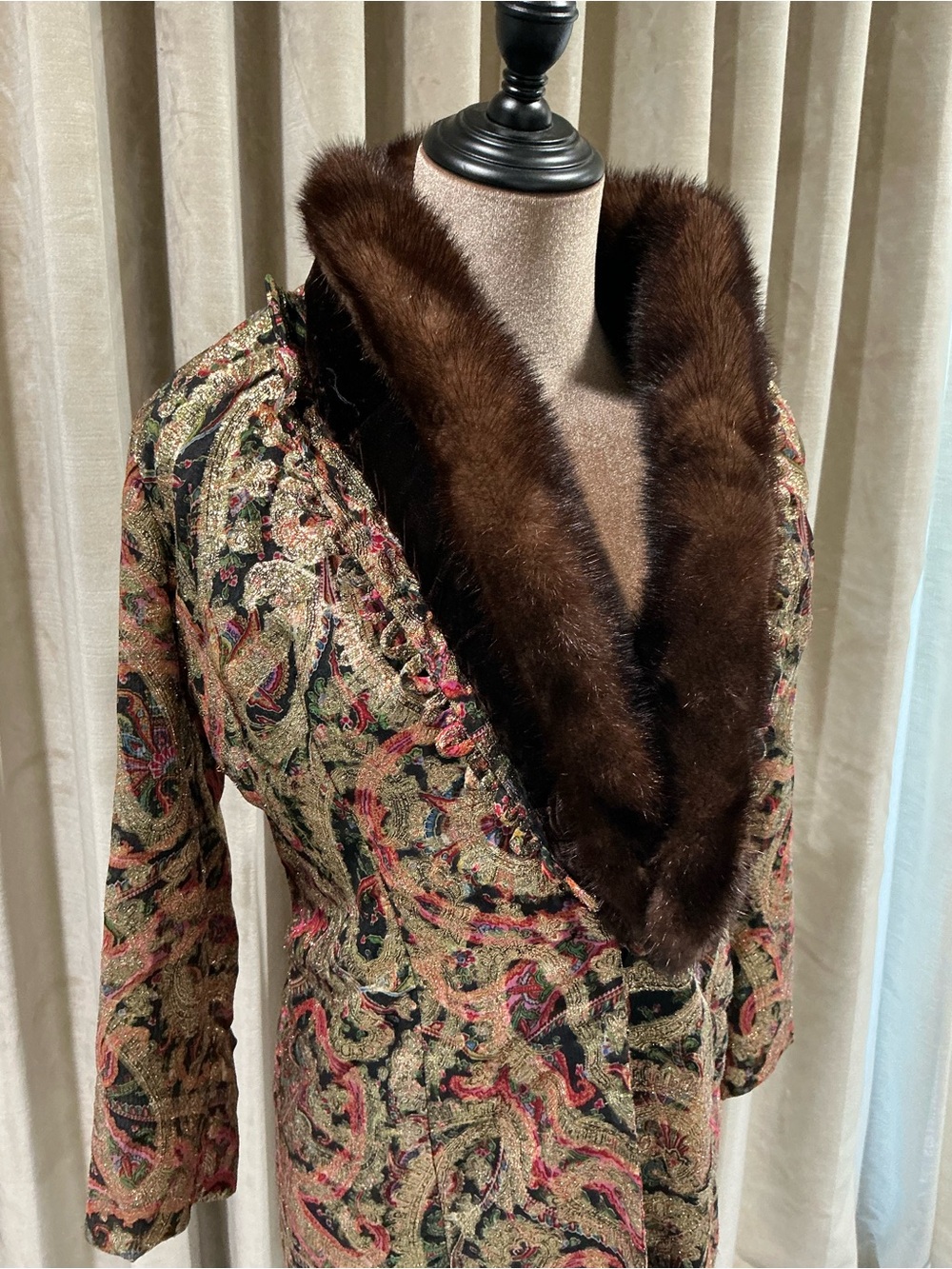 Women's Paisley Brocade Coat with Brown Fur Trim - Picture 3 of 11